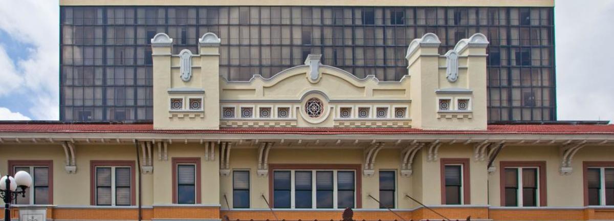 Pensacola Grand Hotel